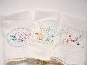 3 Vintage Style Dish Towels