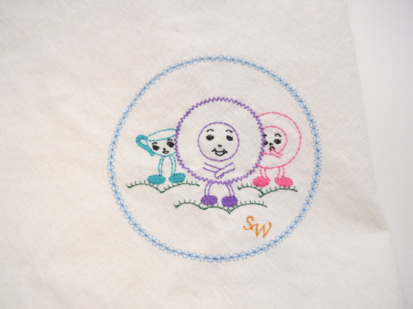 Kitchen Towel Vintage Design Smiling Dishes | stitchywoman.net