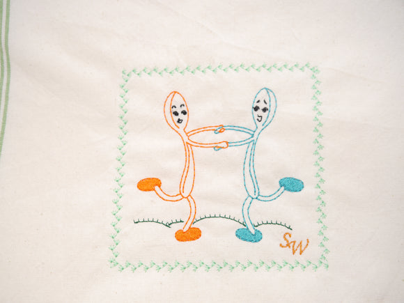 Embroidered Vintage Style Kitchen Towel with Dancing Spoons | stitchywoman.net